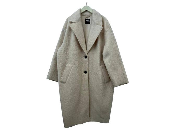 Autre Marque ZARA Strickmantel in Bouclé-Optik Weiß Roh