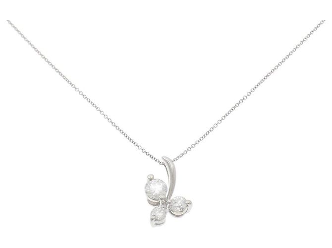 Collar Tasaki de platino y diamantes Plata