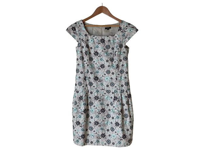 Autre Marque Tocca Kleid mit Blumenstickerei Beige