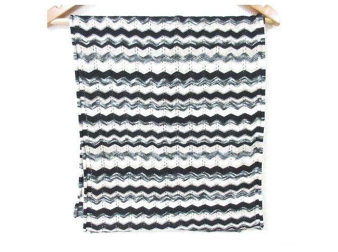 Missoni Chevron Strickschal Schwarz Weiß Beige