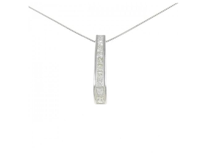 Autre Marque Collana in platino e diamanti Argento