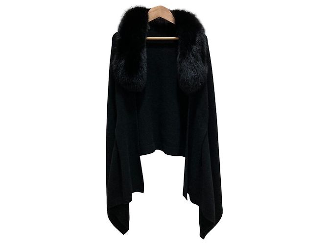 Autre Marque Mantella in cashmere e pelliccia di volpe FOXEY Nero