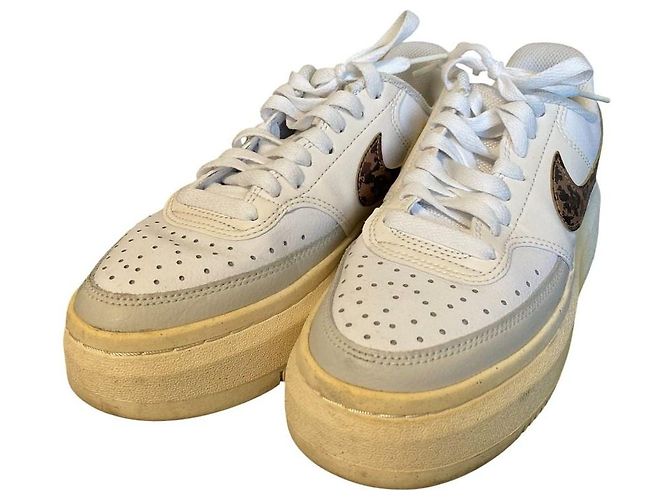 Autre Marque Nike W Court Vision Alta Platform Sneakers Weiß