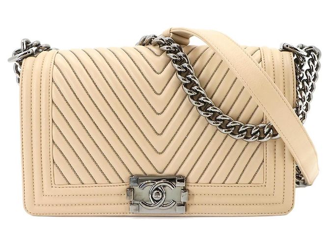 Le Boy Bolsa de Ombro Chanel Boy Chain Bege
