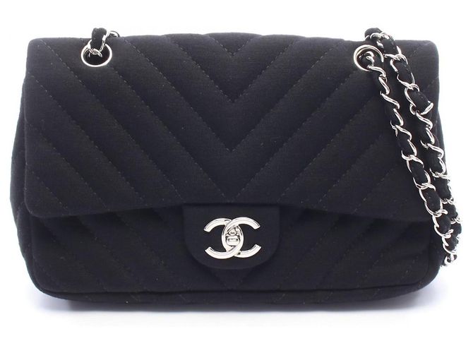Borsa a tracolla Chanel Chevron V-Stitch Nero