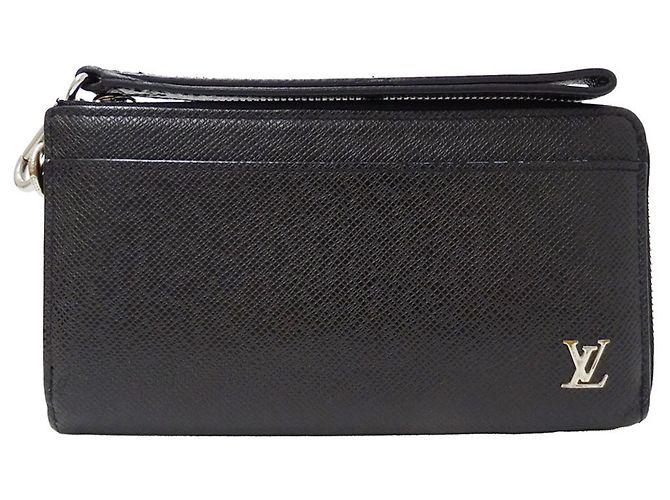 Louis Vuitton Long Bi-Fold Wallet in Taiga Leather Black Grey