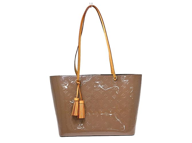 Louis Vuitton Long Beach Monogram Vernis MM Beige