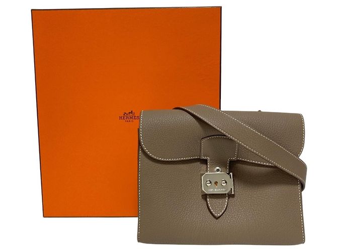 Hermès Hermes Sac à Dépêches 21 Shoulder Bag Taupe