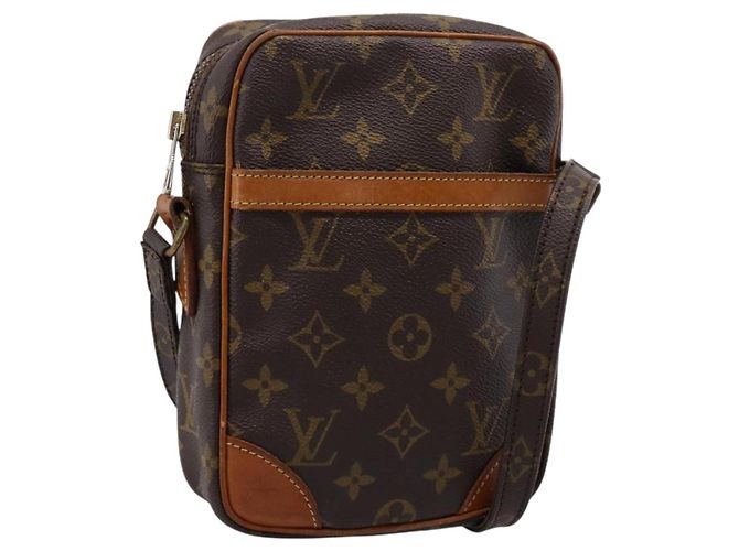 LOUIS VUITTON Bolsa de Ombro Monogram Danube M45266 LV Auth ep15851 Monograma