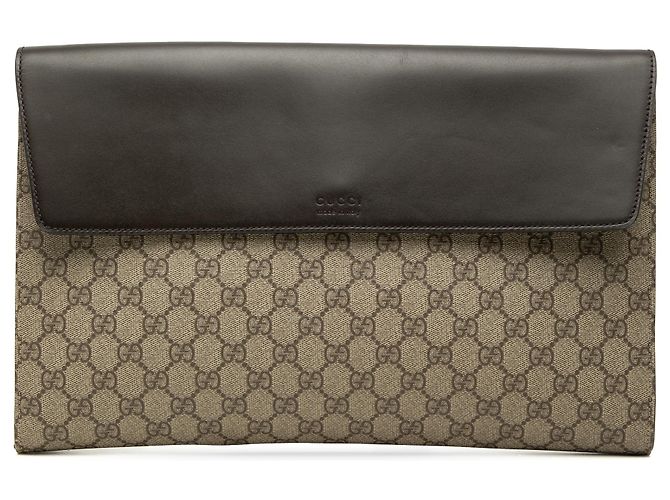 Clutch Sobre Gucci GG Supreme Beige
