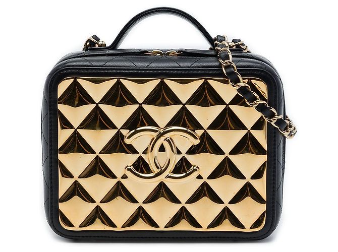 Bolsa Vanity Case Satchel Chanel Medium em pele de cordeiro preta com placa dourada Preto