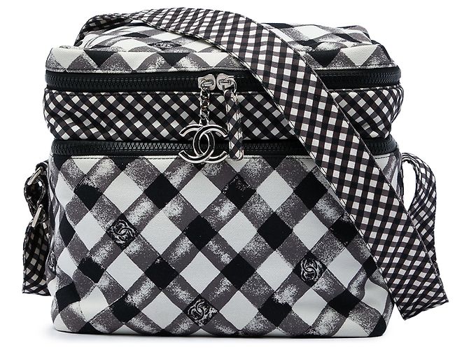 Borsa a tracolla Lunch Box Chanel CC in tela Gingham nera Nero