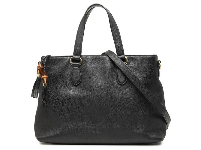 Bamboo Bolsa Gucci em couro de bezerro preta com tassel de bambu Preto