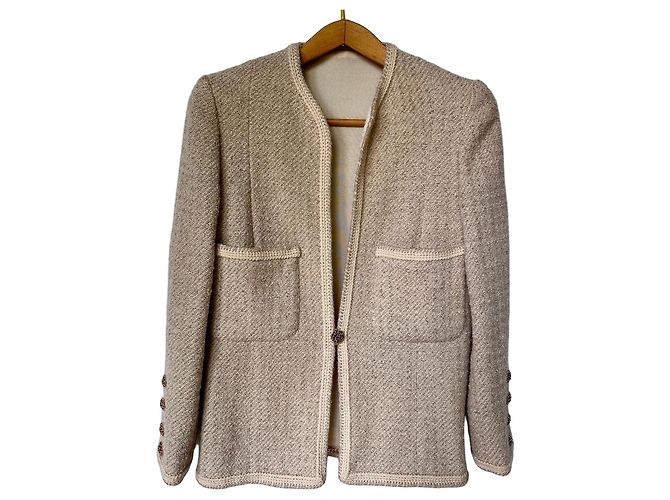 Tailleur Chanel in tweed beige giacca e gonna
