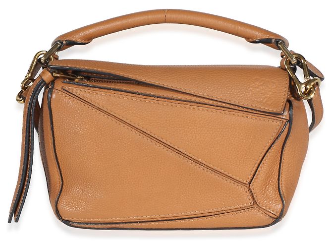 Mini borsa Puzzle Loewe in vitello grana Tan Marrone