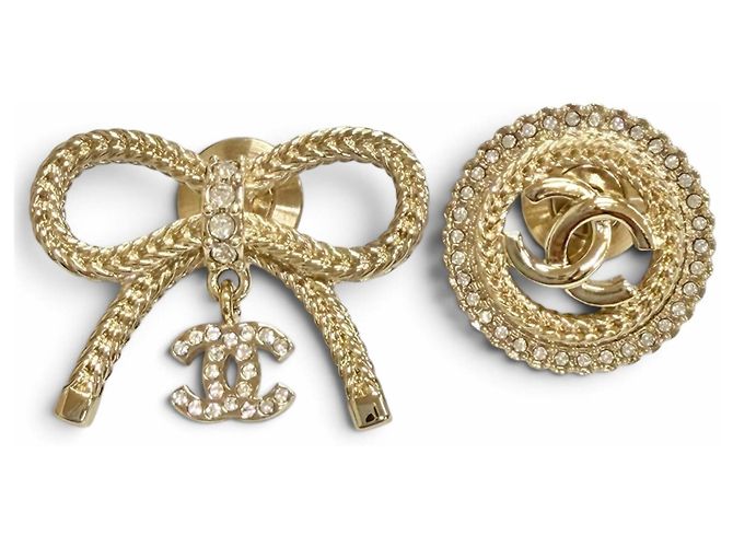 Chanel B24K ABE646B Gold Brosche Golden
