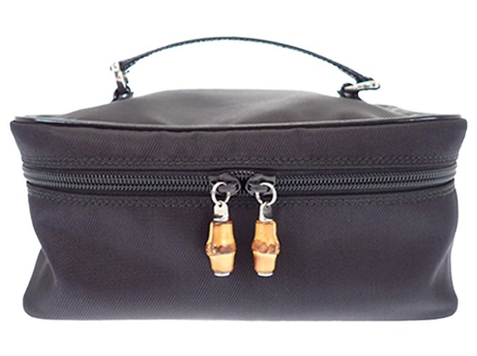 Bamboo Bolso Vanity Gucci de nailon negro con bambú