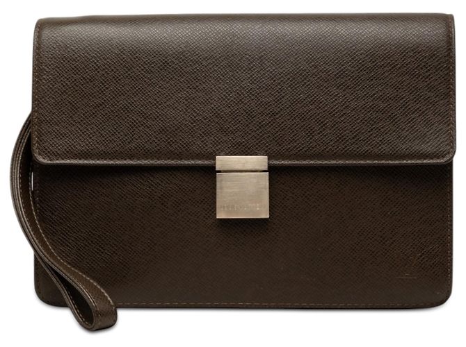 Louis Vuitton Brown Taiga Selenga Marron Marron foncé