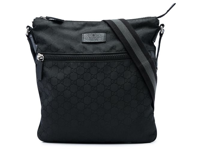 Borsa a tracolla Gucci in nylon GG nero con Web