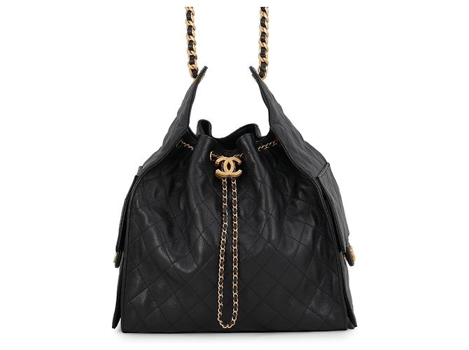 Borsa a tracolla Chanel Matelassé Medium Nero