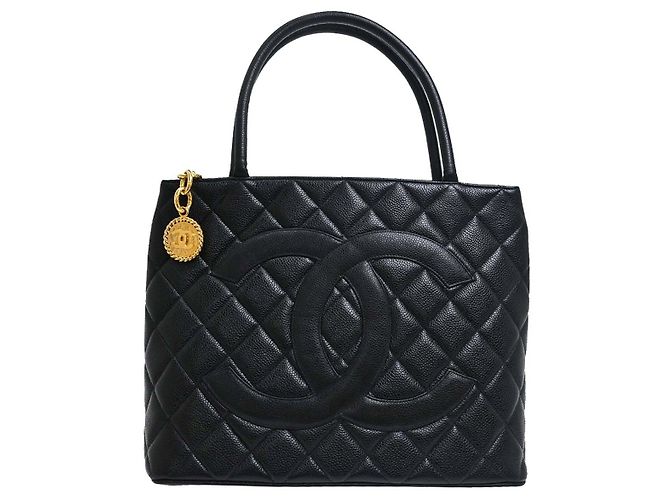Chanel Medallion Quilted Caviar Noir