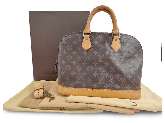 Louis Vuitton Alma Monogram Canvas MM Marrom