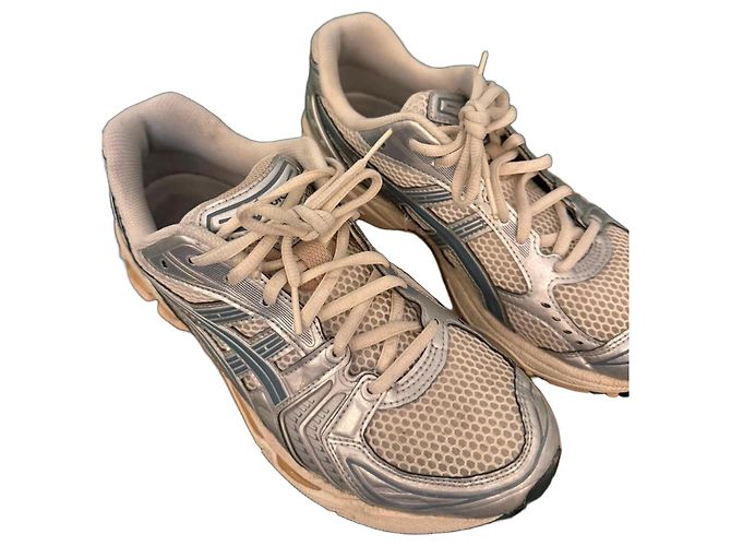 Autre Marque Asics Gel-Kayano 14 Sneaker Cream Ironclad Roh Metallisch