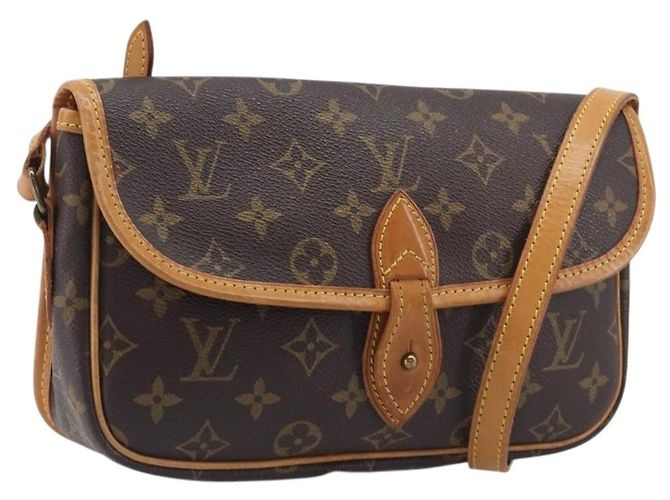 LOUIS VUITTON Monogram Gibeciere PM Shoulder Bag M42248 LV Auth ep16092A Monograma
