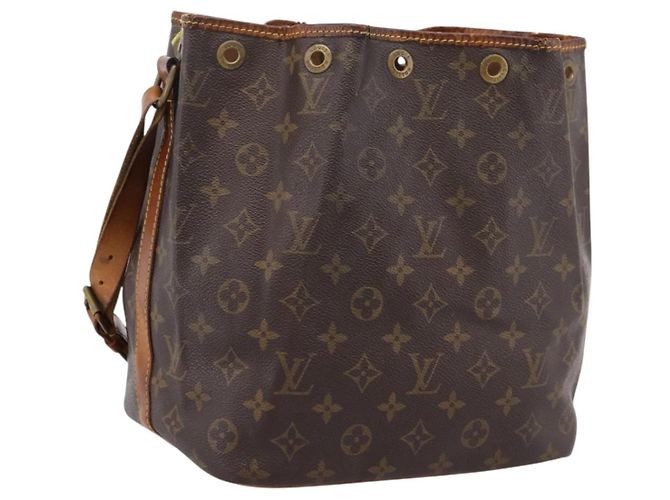 Bolsa de Ombro LOUIS VUITTON Monogram Petit Noe M42226 LV Auth bs37378 Monograma