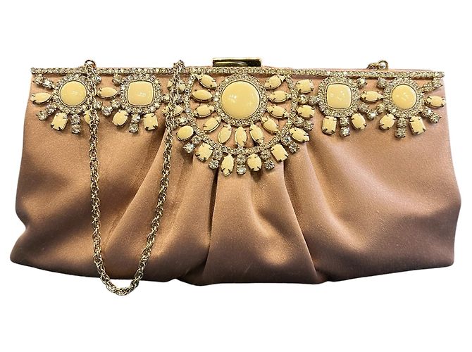 Clutch de cetim Valentino rosa com pingentes