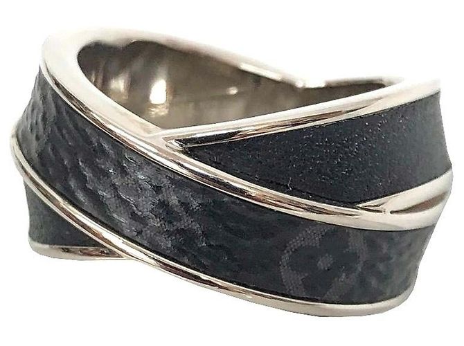 Louis Vuitton Monogram Eclipse Bague Entrelac Ring Monograma