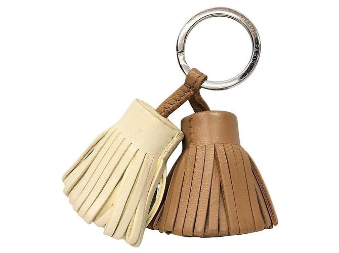 Hermès Chaveiro Hermes Carmen Unodos Fora de branco Caramelo
