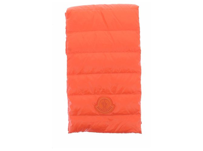 Cachecol Moncler laranja
