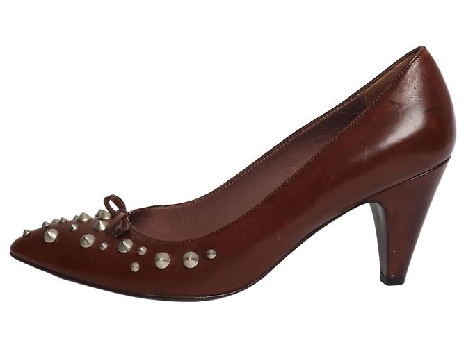 Miu Miu Décolleté in pelle marrone con borchie - size EU 38.5
