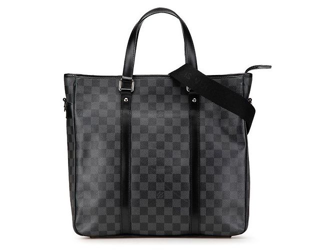 Borsa Louis Vuitton Tadao PM Nero