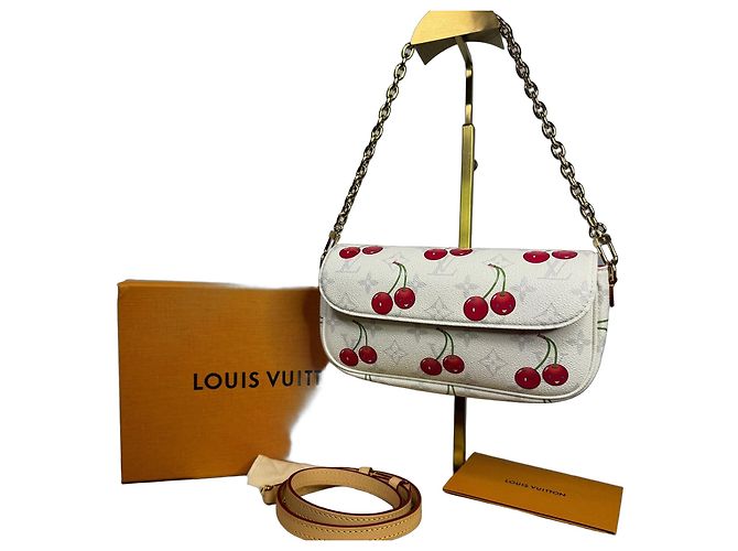 Louis Vuitton Ivy Pochette Cherry Blossom Blanc Rouge Monogramme