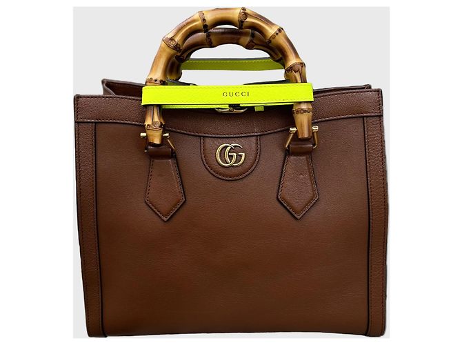 Bolso Gucci Diana Camel Camello