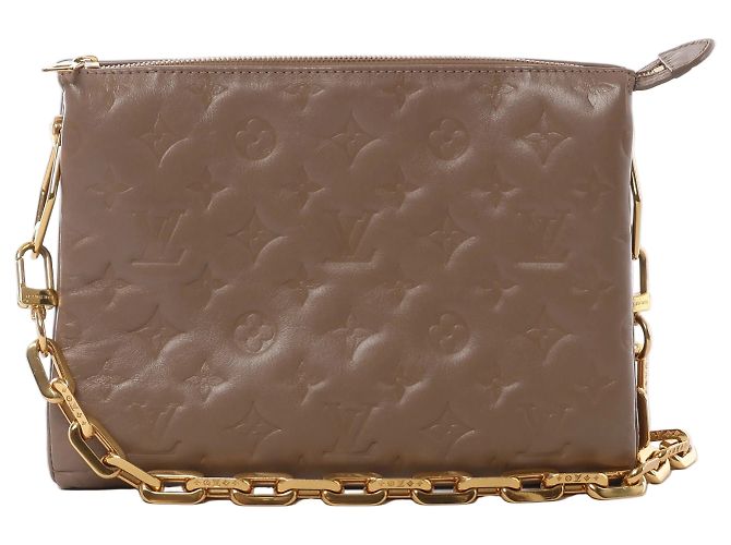Borsa a tracolla Louis Vuitton Coussin PM Monogram Embossed in Beige M21263 Blu navy