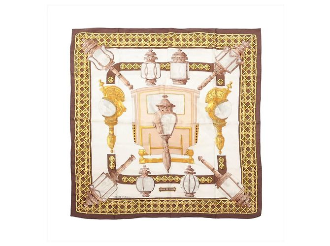 Hermès Carré 90 "FEUX DE ROUTE" Lenço de seda em Castanho Marrom