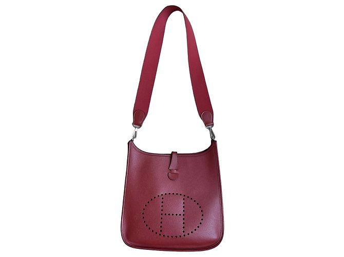 Bolsa Hermès Evelyne TPM em couro vermelho