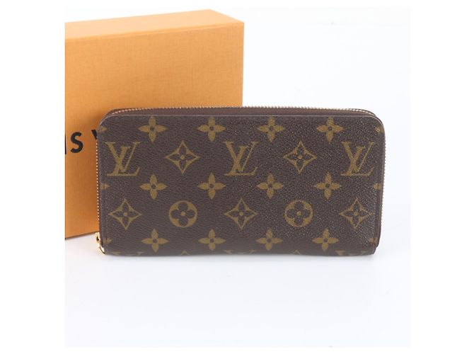 Carteira Zippy Monogram Louis Vuitton Fuschia