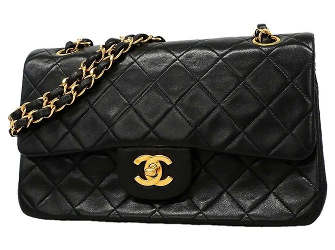 Borsa a tracolla Chanel Matelassé Nero