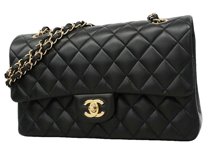 Timeless Borsa a tracolla Chanel Matelassé Nero