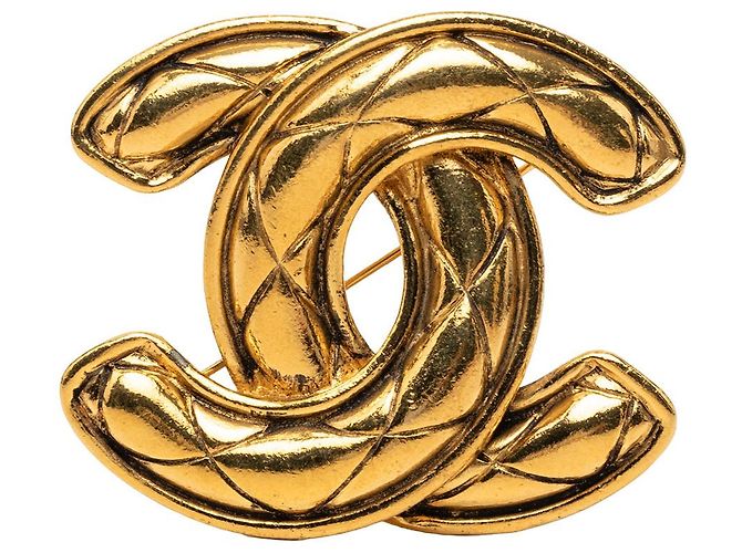 Broche acolchoada Chanel Gold CC banhada a ouro Dourado