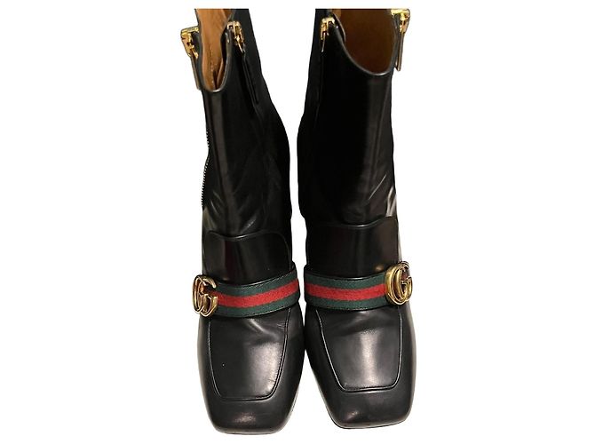 Botines Gucci GG Marmont de piel negra Negro