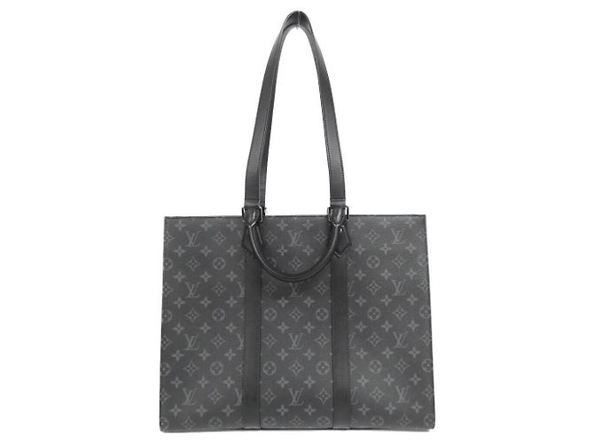 Saco Plat 24H Louis Vuitton Monogram Eclipse Preto Prata