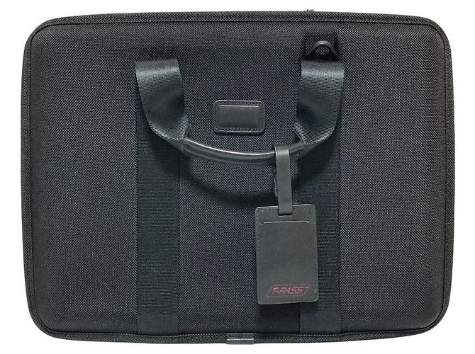 Pasta para PC Tumi em couro e nylon preto