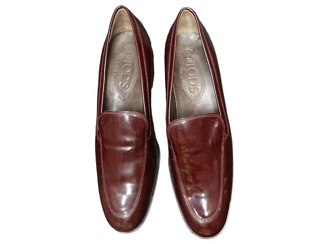 Tod's Mocasines de piel charol bordeaux Burdeos