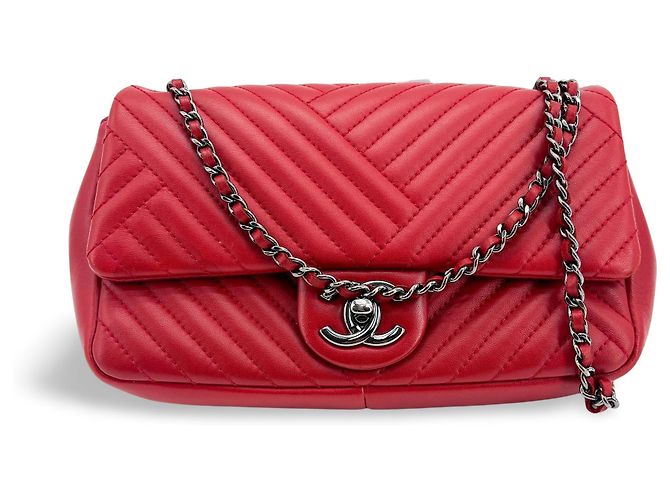 Chanel Classic Single Flap Chevron Lambskin Medium Argento