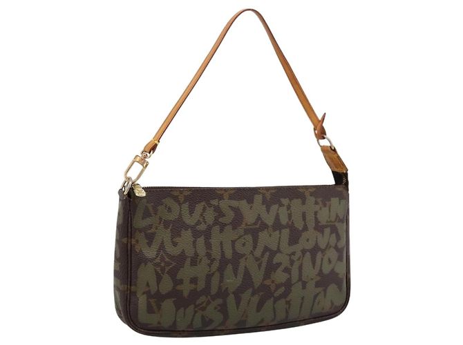LOUIS VUITTON Monogram Graffiti Pochette Pouch Khaki M92191 LV Auth 206399A Monogramm
